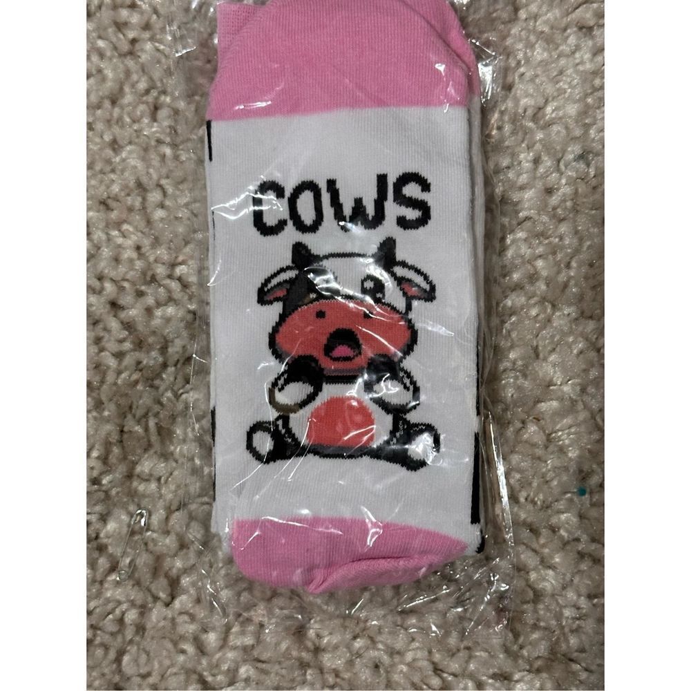 NEW WITH IN PACKAGE Unique WOMEN COW DESIGN